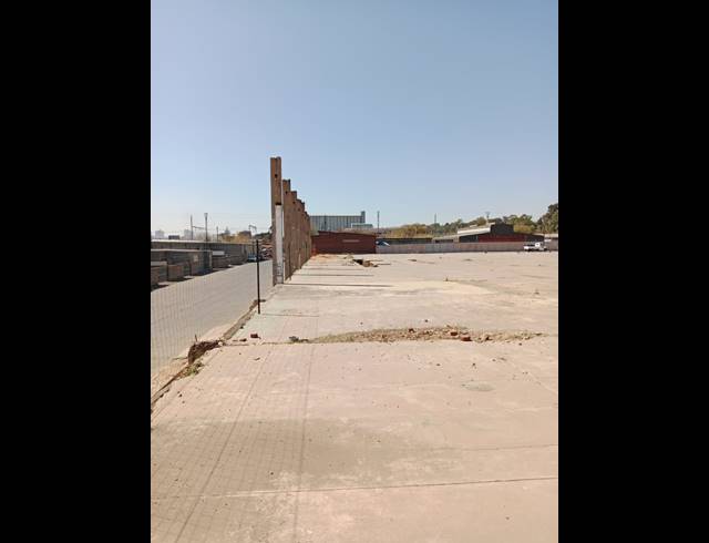 4,000M² WAREHOUSE TO LET IN PRETORIA WEST